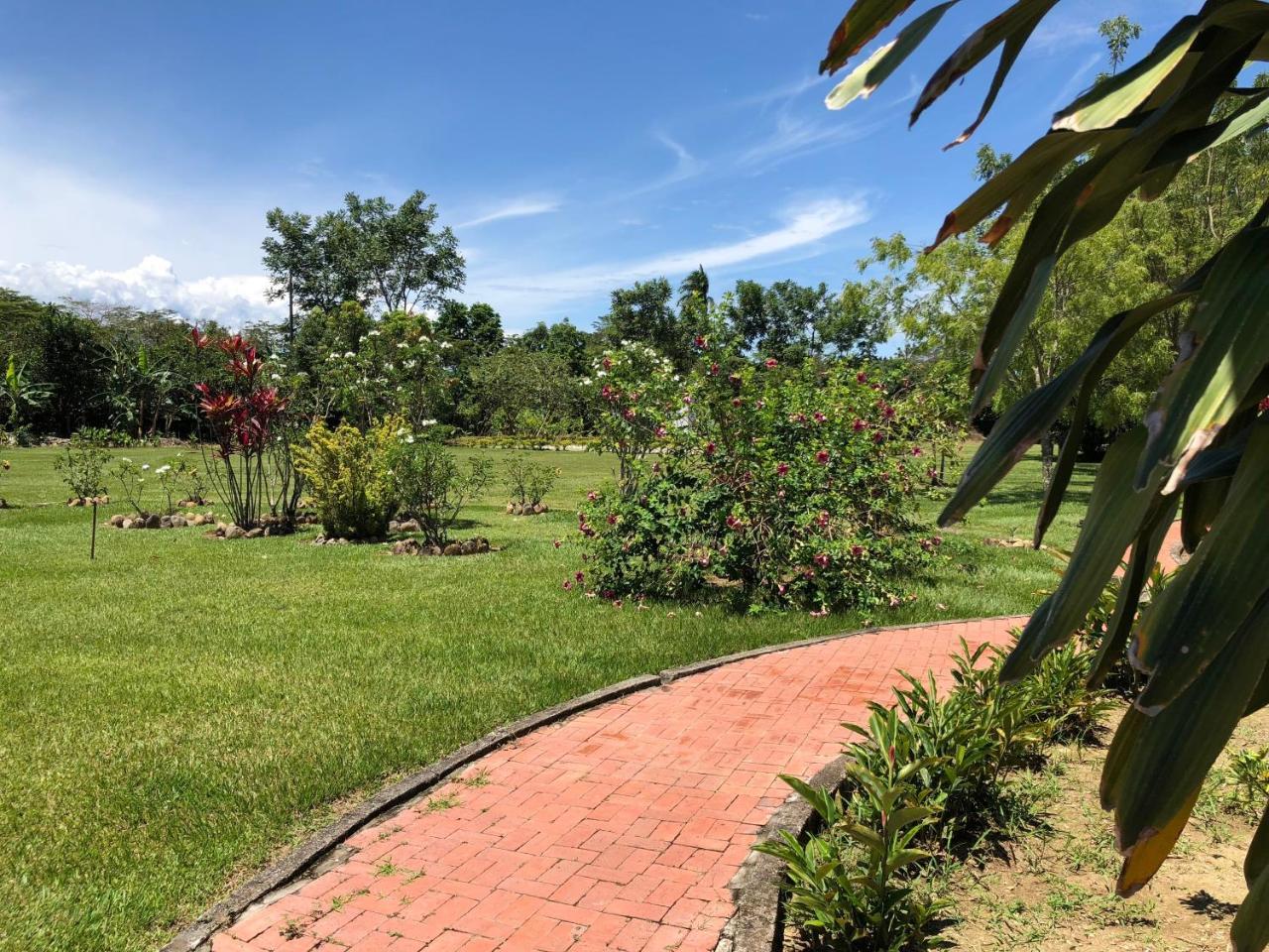 Hotel Campestre Arboretto Вильявисенсио Экстерьер фото